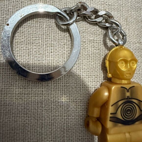 Star Wars C-3PO Gold Droid Minifigure Keychain Toy Collectible - Picture 15 of 17